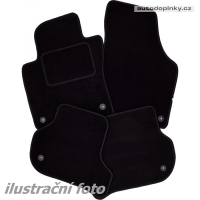 Textiln� koberce p�esn� tvarovan� Daf CF Euro 6 -- od roku v�roby 2021- (p�edn� sada - 1/2 kusy koberce)